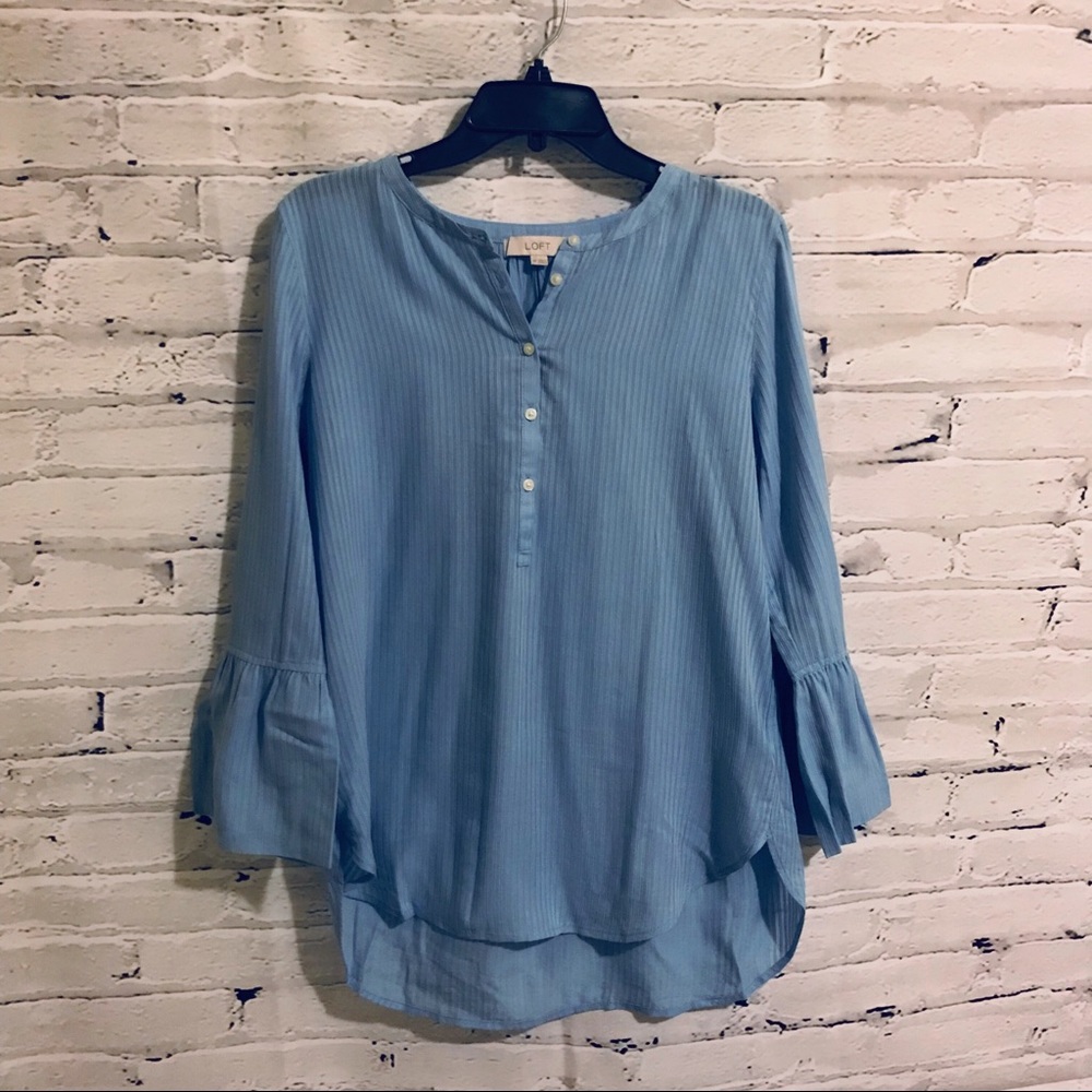 LOFT Wide Long Sleeve Top in Medium Petite.